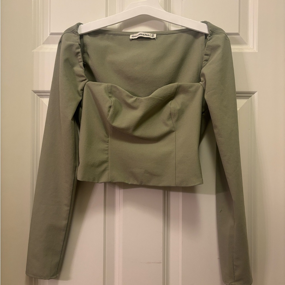Abercrombie top, great condition, XS